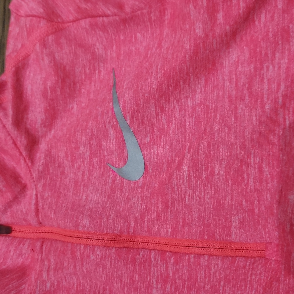 Nike Pull Over - Picture 3 of 6